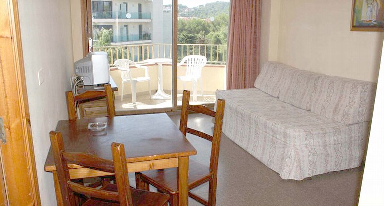 Aparthotel Las Mariposas Lloret de Mar Exterior photo